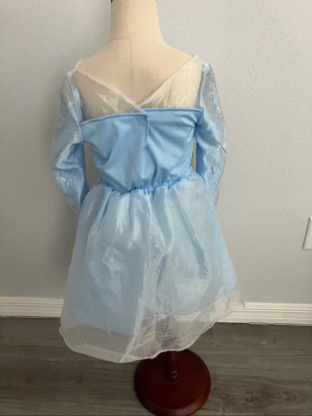 DISNEY Girls Frozen 2 Queen Elsa "Dark Sea" Light-Up Costume Dress | 4-6 - Picture 9 of 13